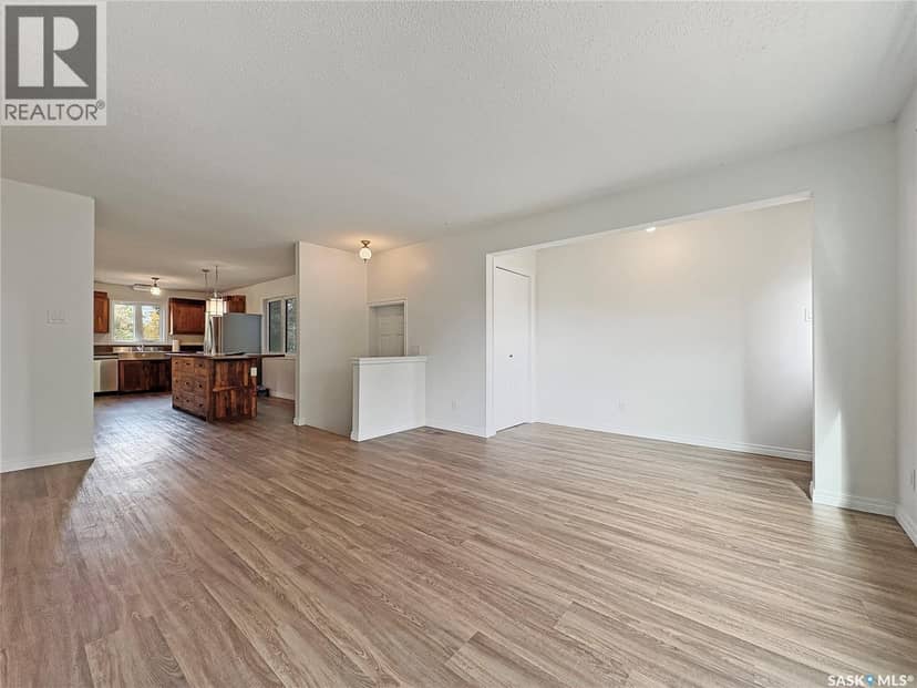 119 Prairie STREET — photo 4 of 32