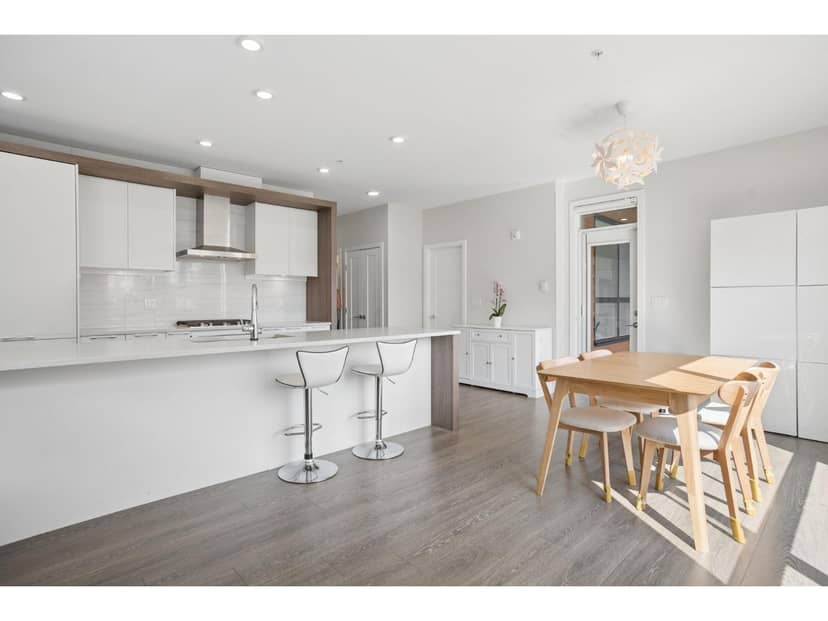 216 11507 84 AVENUE, Delta