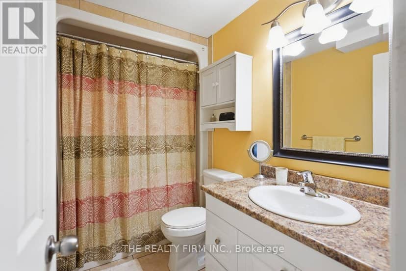 905 Dalhousie Drive — photo 36 of 40