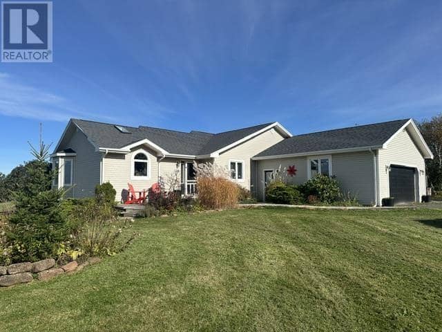 218 Richard Douglas Drive, Mermaid