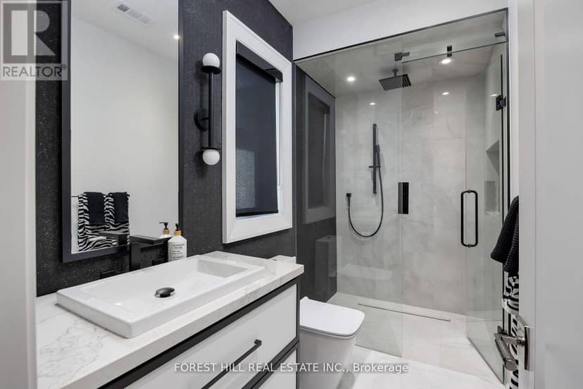 239 Cortleigh Boulevard — photo 36 of 40
