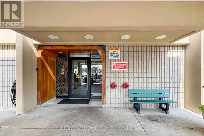 702 - 1338 York Mills Road, Toronto, photo 4