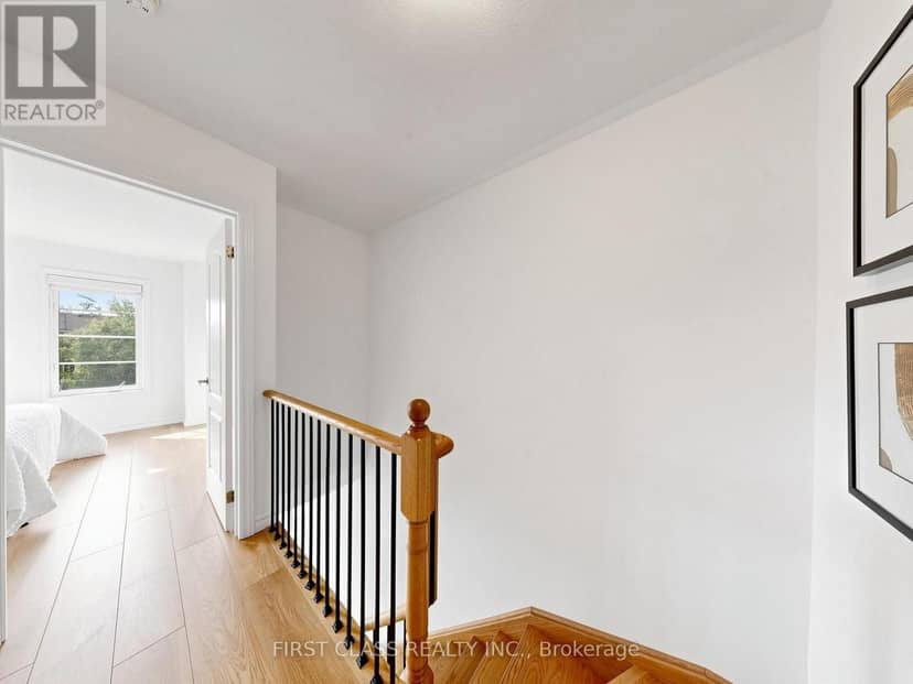 7 - 37 Drewry Avenue — photo 24 of 40