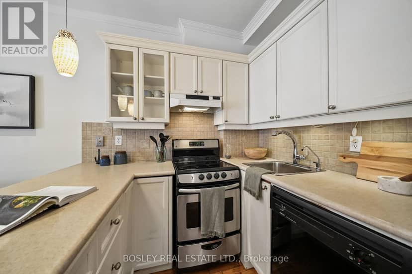 204 - 15 Glen Manor Drive — photo 11 of 37