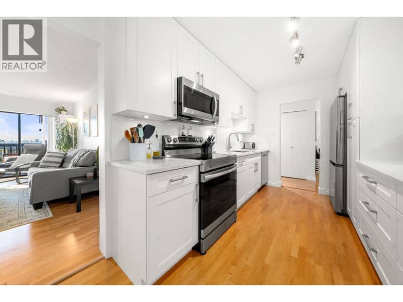204 150 E 5TH STREET, North Vancouver, photo 3
