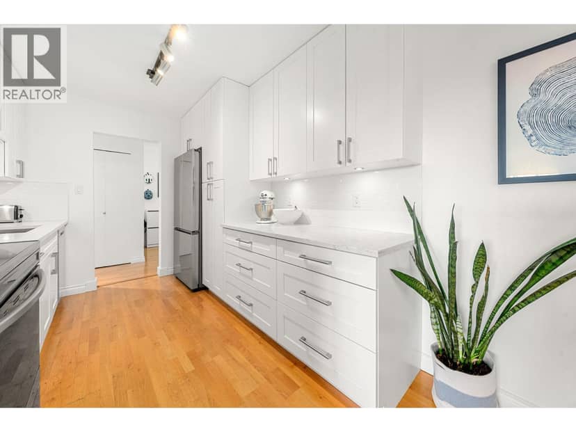 204 150 E 5TH STREET, North Vancouver, photo 5