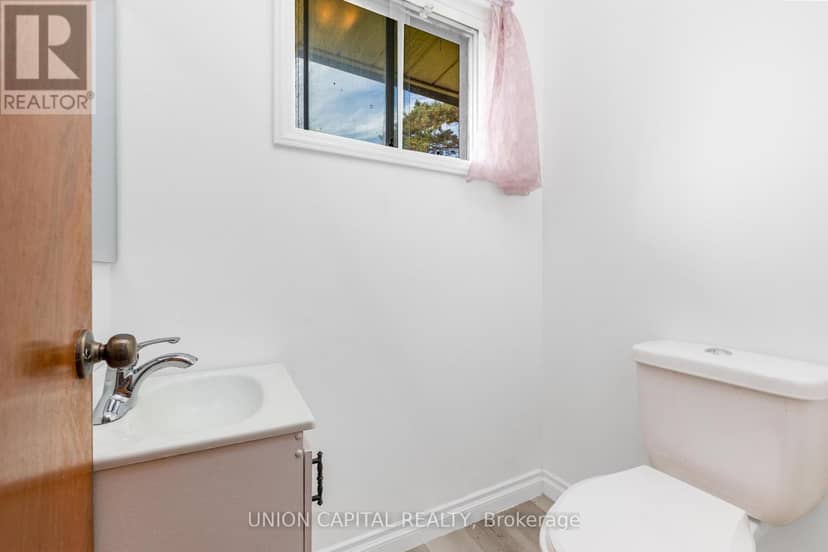 64 Canal Street — photo 18 of 27