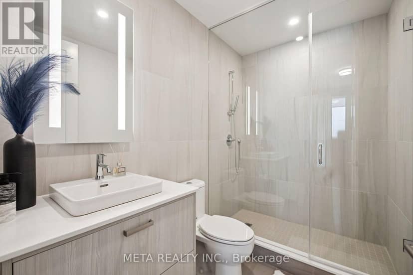 315 - 399 Royal Orchard Boulevard, Markham, photo 8
