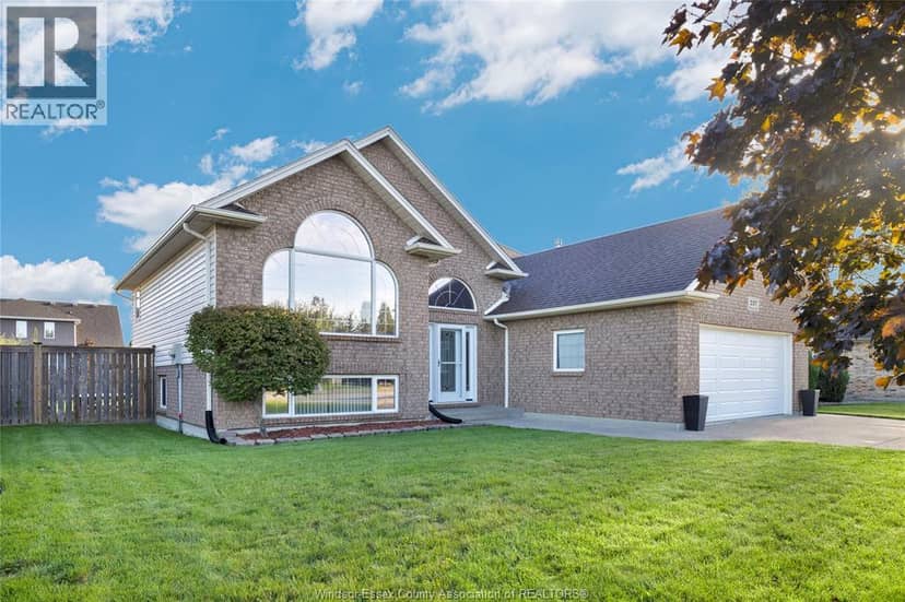 237 Woodview Drive — photo 4 of 40