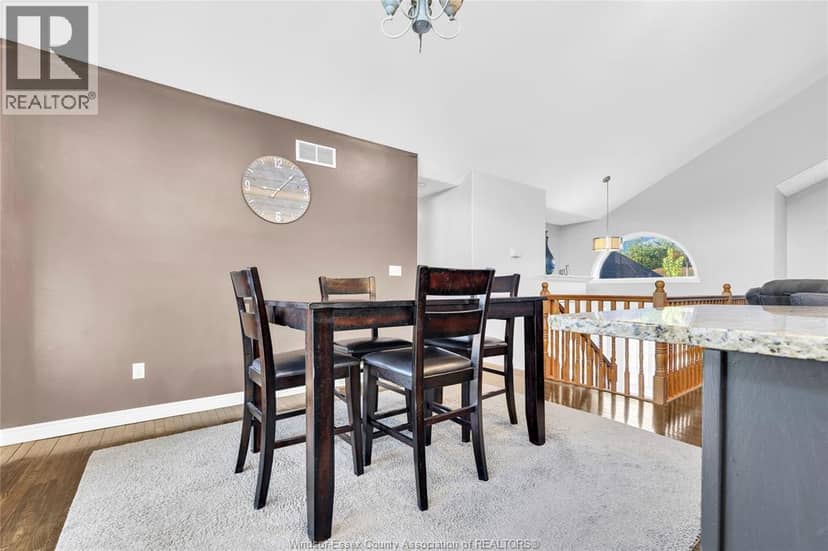 237 Woodview Drive — photo 9 of 40