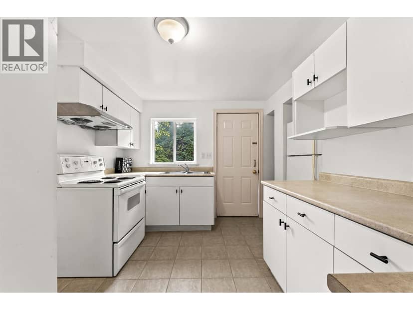 8975 COOK CRESCENT, Richmond, photo 7