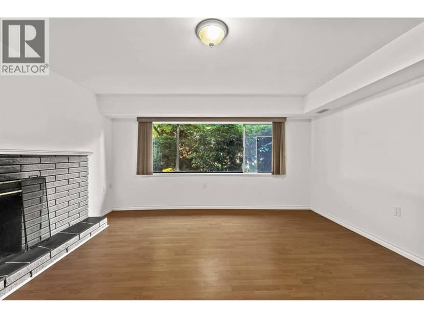 8975 COOK CRESCENT, Richmond, photo 2