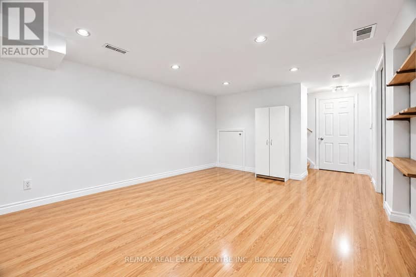 13 Dalzell Avenue — photo 28 of 34