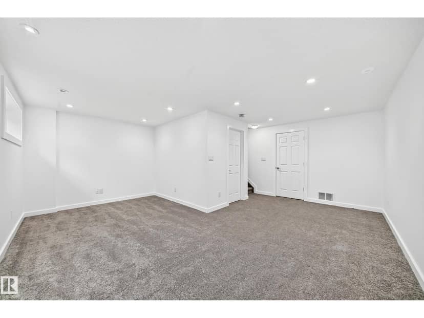 16524 135 ST NW — photo 37 of 40