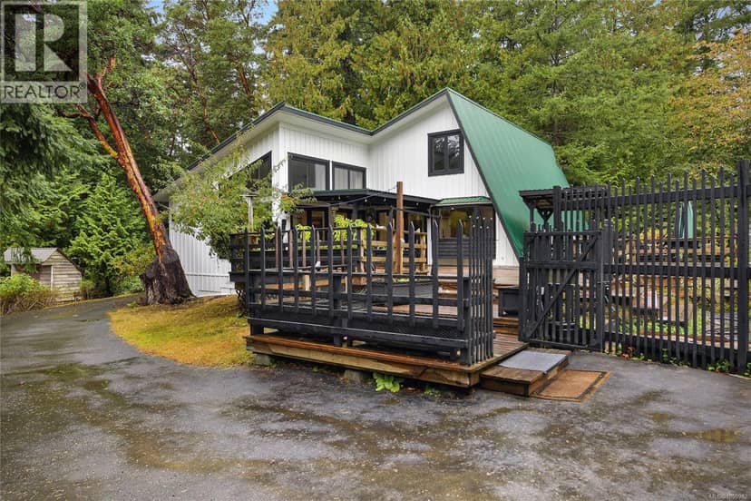 505 Bayview Dr, Mayne Island