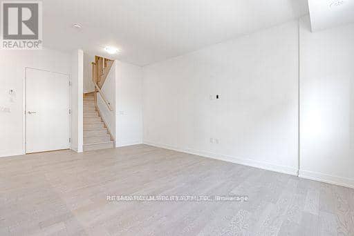 216 - 1085 Douglas McCurdy Common — photo 8 of 40
