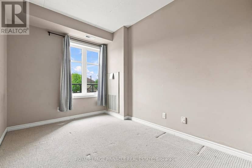 201 - 2 Colonial Drive — photo 16 of 25