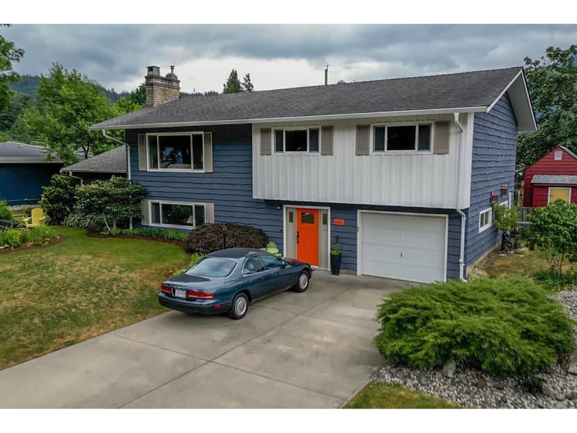 630 HAZEL STREET, Hope, Hope