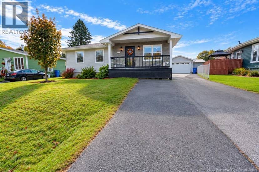 1073 Rockland Drive, Bathurst, photo 2