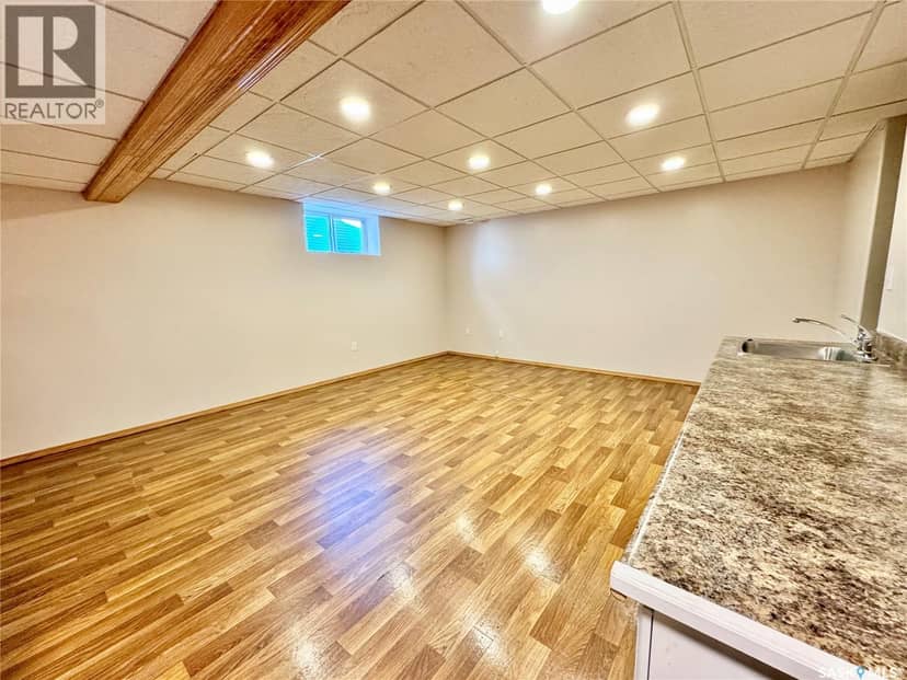 435 Southwood DRIVE — photo 13 of 21