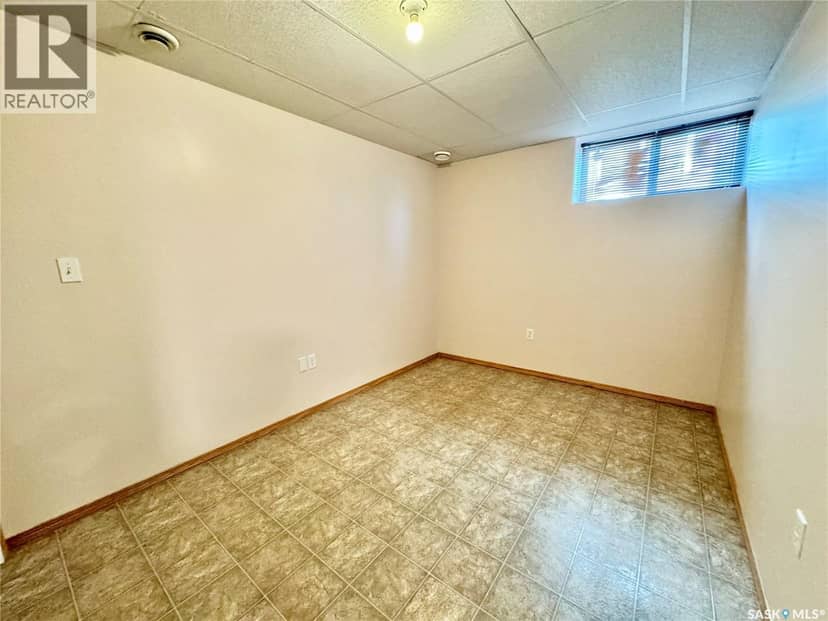 435 Southwood DRIVE — photo 14 of 21