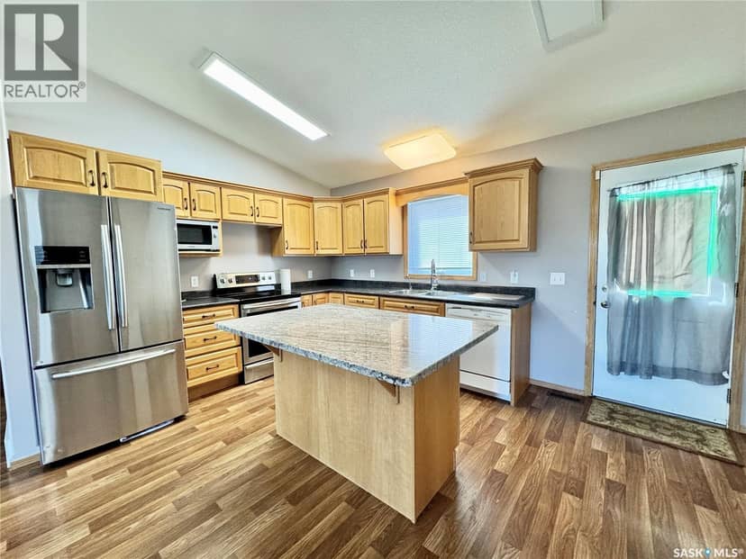 435 Southwood DRIVE, Prince Albert, photo 2