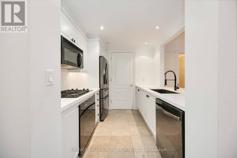201 - 33 Delisle Avenue — photo 7 of 40
