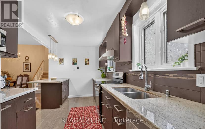 16 Baltray Crescent — photo 9 of 33