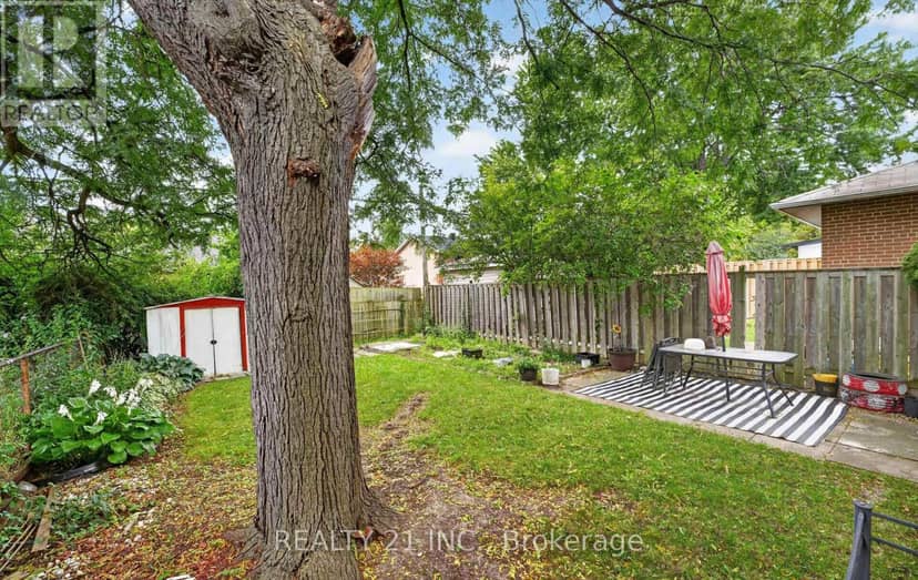 16 Baltray Crescent — photo 30 of 33