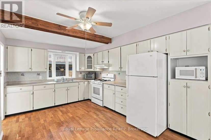 90 Chatham Street — photo 19 of 40