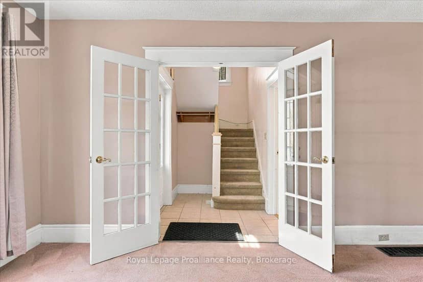 90 Chatham Street — photo 7 of 40