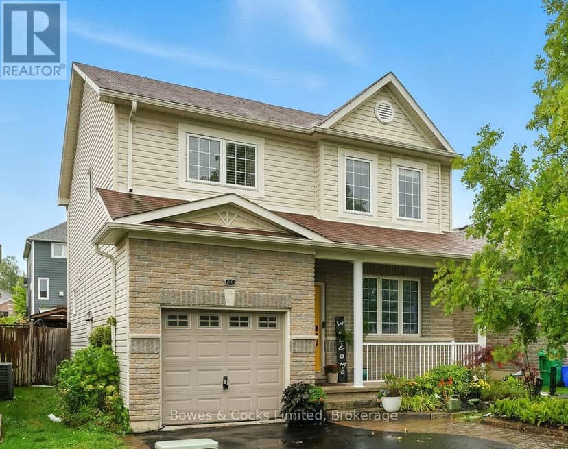 210 Farrier Crescent — photo 1 of 40