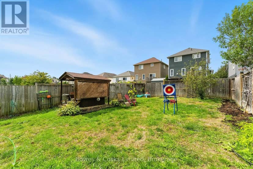 210 Farrier Crescent — photo 40 of 40