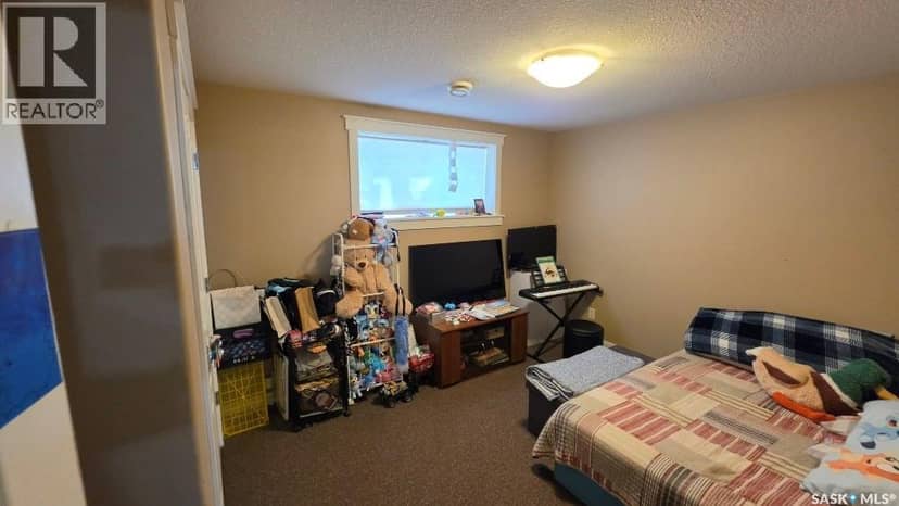 101 Halifax STREET — photo 17 of 19