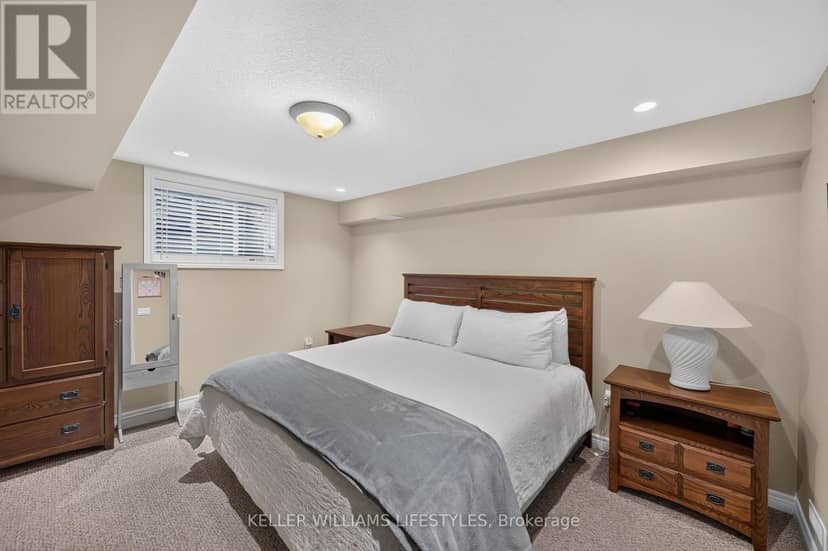 15 Winship Close — photo 38 of 40
