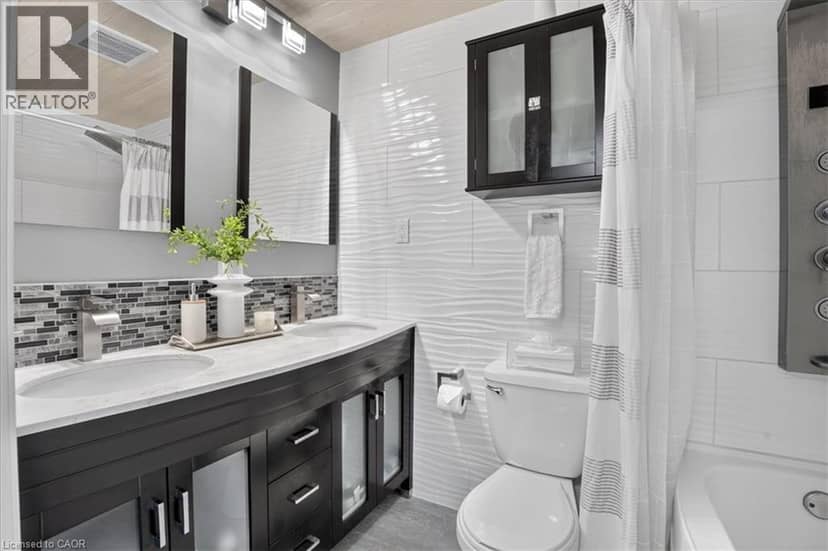23 BRIAR KNOLL Drive — photo 31 of 40