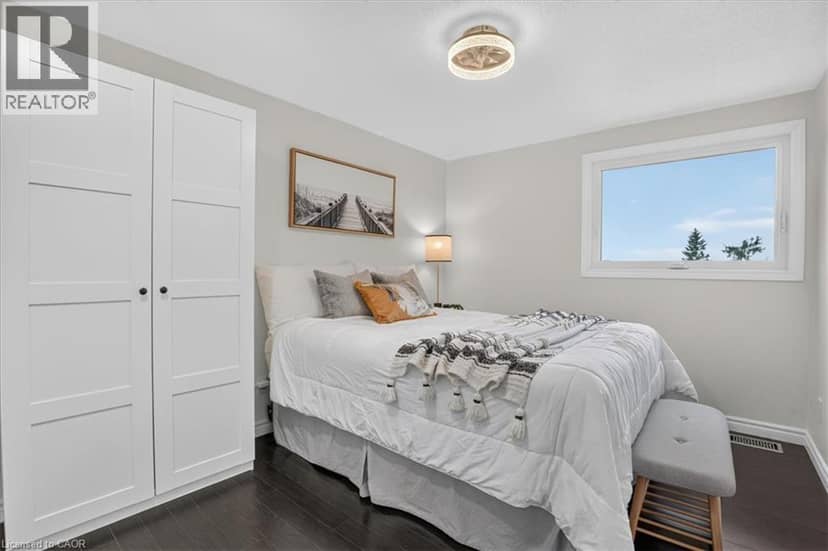 23 BRIAR KNOLL Drive — photo 23 of 40