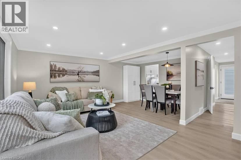 23 BRIAR KNOLL Drive — photo 17 of 40