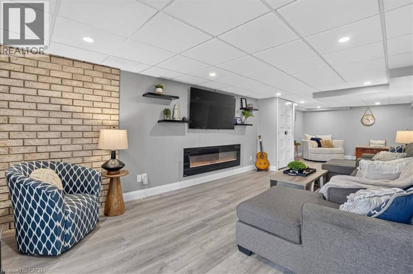 23 BRIAR KNOLL Drive — photo 38 of 40