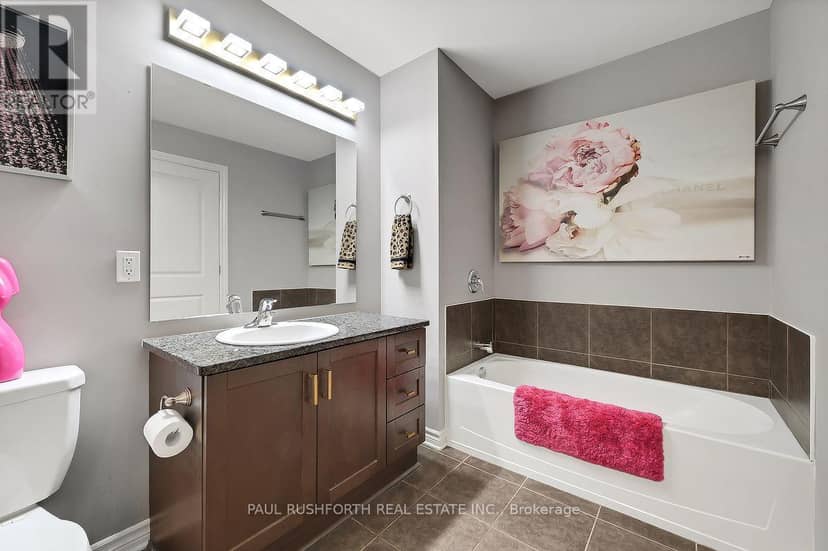 8 - 50 Prestige Circle — photo 17 of 25