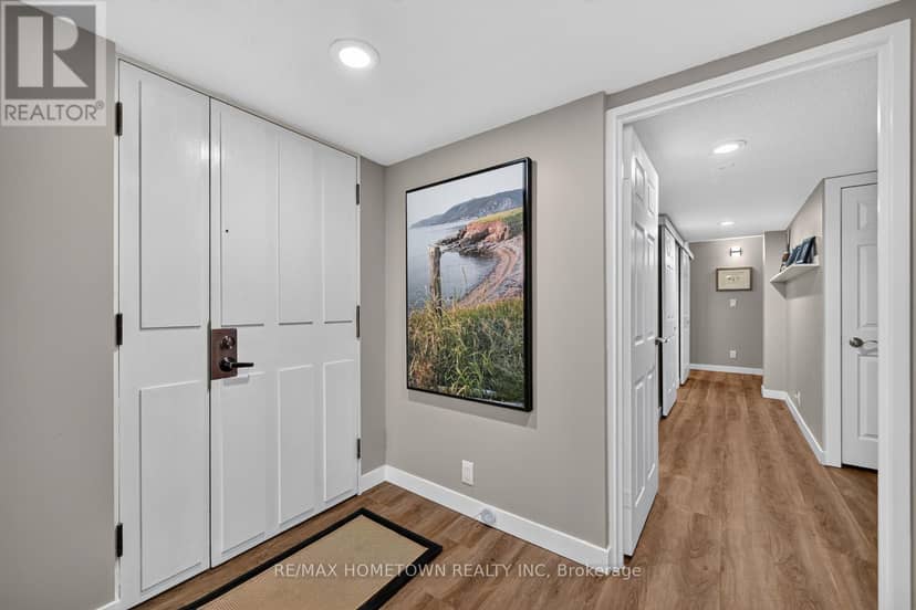 103 - 55 Water Street E — photo 11 of 40