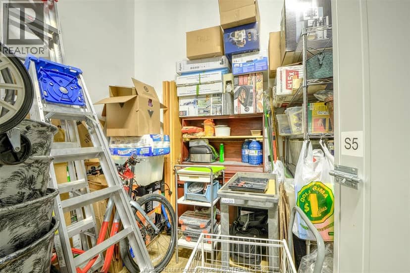 2175 WYANDOTTE STREET East Unit# 105 — photo 31 of 40