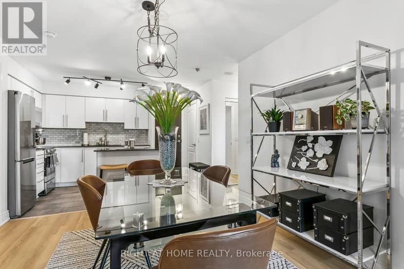 805 - 1103 Leslie Street — photo 6 of 25