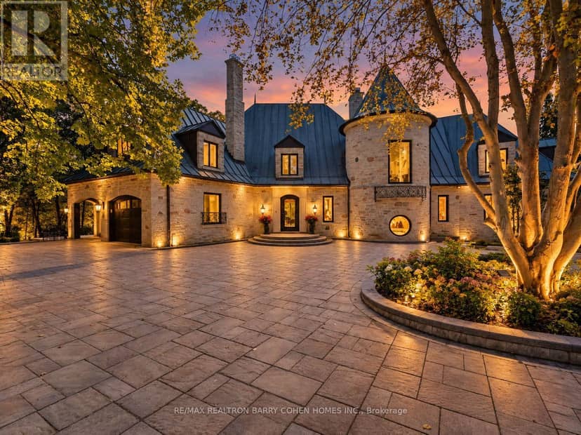25 Tudor Gate, Toronto