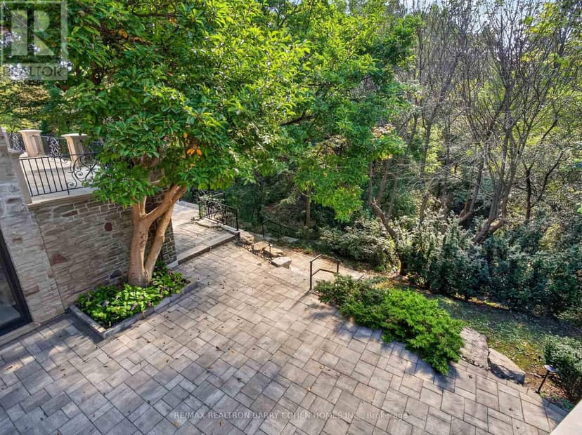 25 Tudor Gate — photo 35 of 40