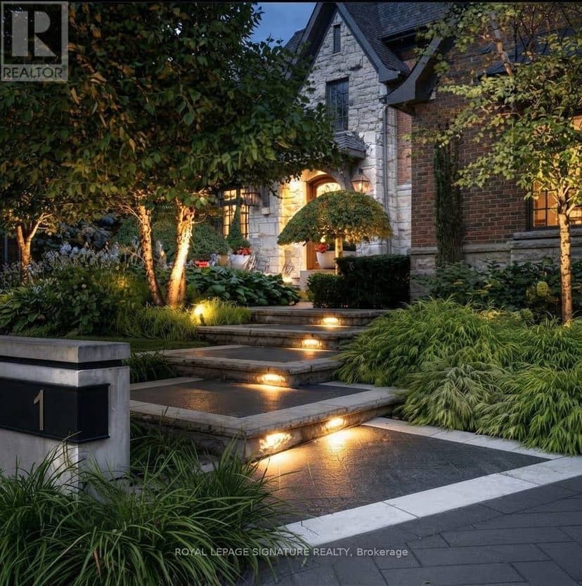 1 Oakley Place, Toronto