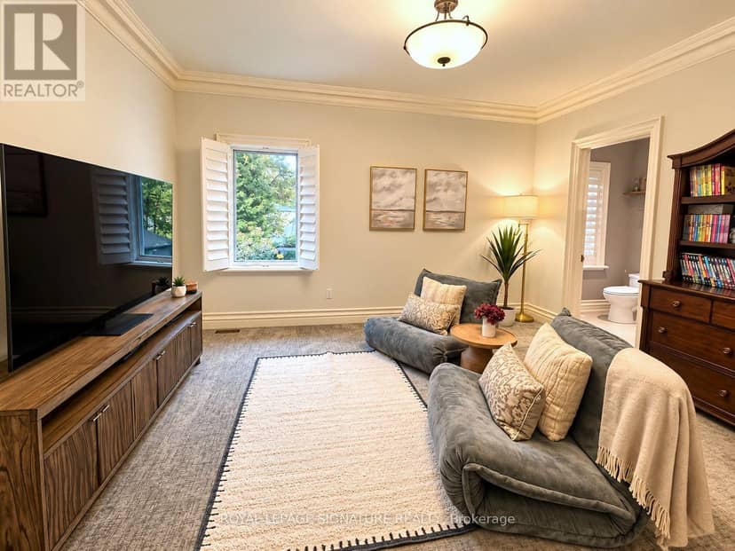 1 Oakley Place — photo 17 of 40