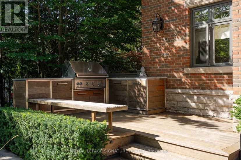 1 Oakley Place — photo 34 of 40