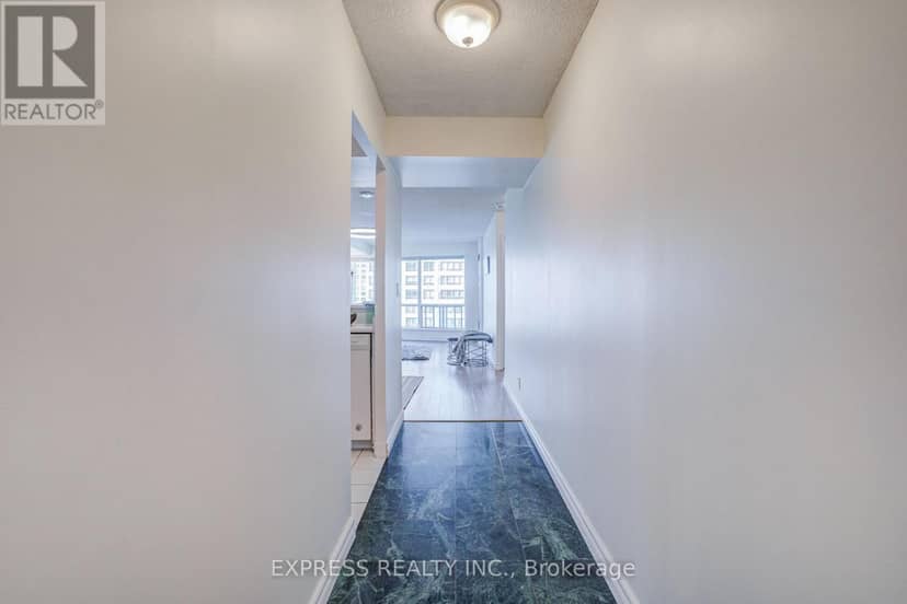 1111 - 18 Lee Centre Drive, Toronto, photo 7
