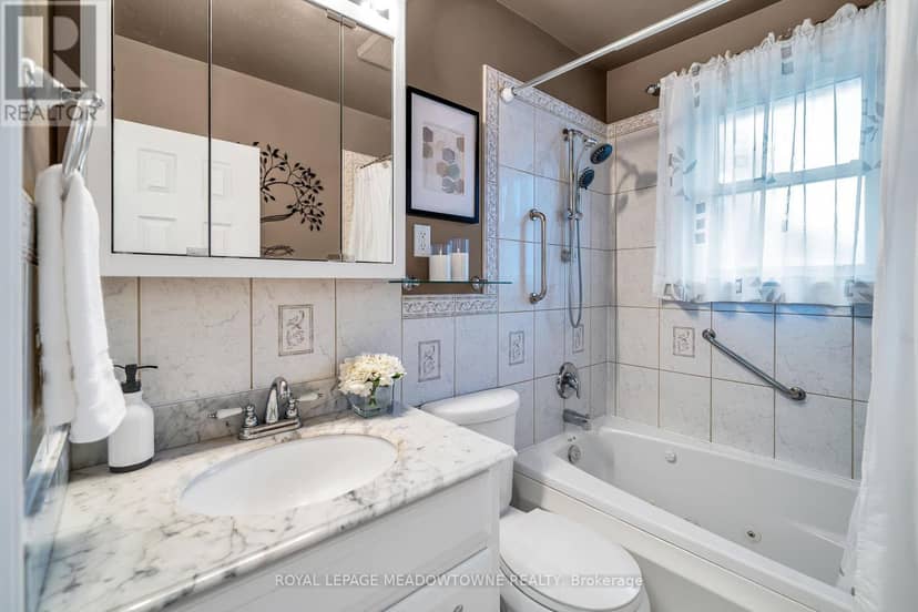 48 Garside Avenue — photo 26 of 40